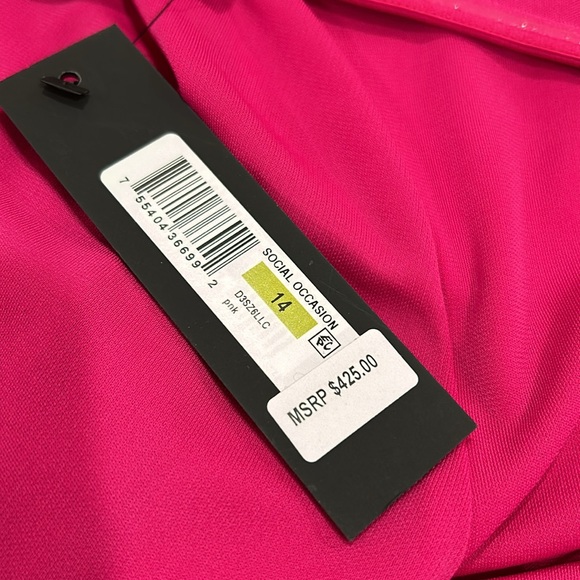 Fuchsia maxi dresss - Picture 6 of 8